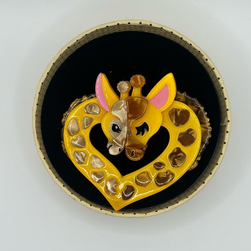 Giraffe heart brooch